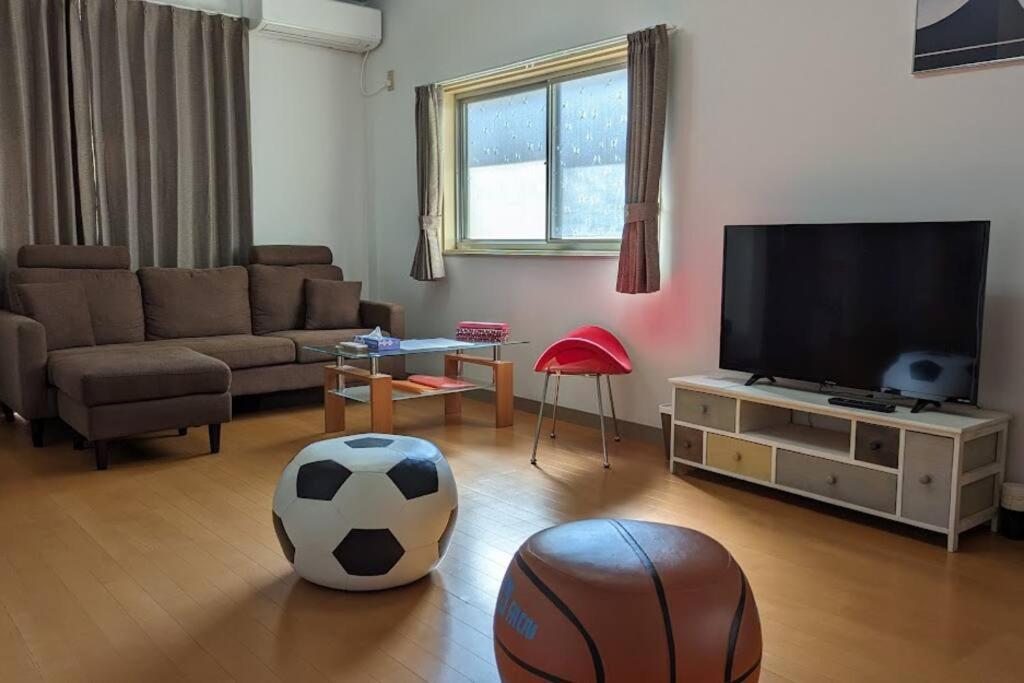 Roomy 4Br Home Sleeps 9／Shinosaka／Large Groups Exterior photo