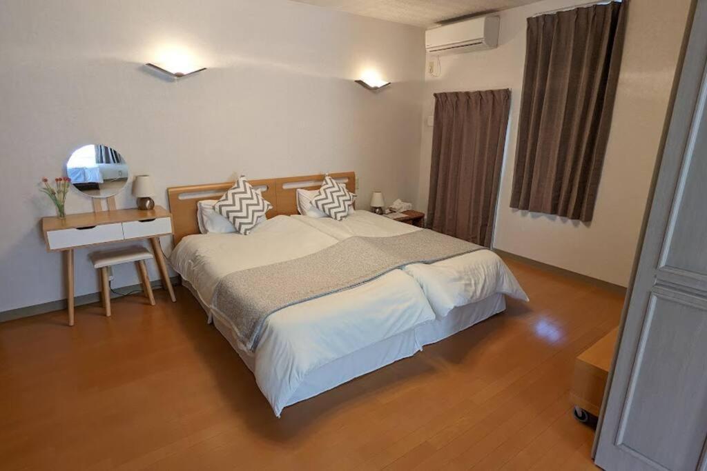Roomy 4Br Home Sleeps 9／Shinosaka／Large Groups Exterior photo